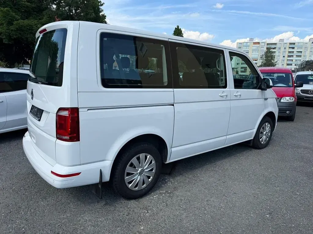 Gebraucht VW Caravelle Comfortline 150 PS (110 kW) 2018 Weiß Van