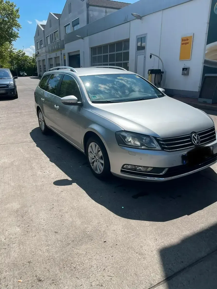 Gebraucht VW Passat Comfortline 160 PS (117 kW) 2013 Grau Kombi