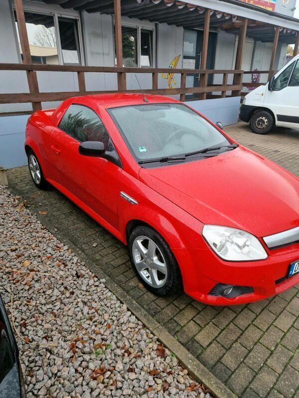 Rot Gebraucht 2006 Opel Tigra Cabrio | 1.200 € (Guter Preis) - Bild 1/4