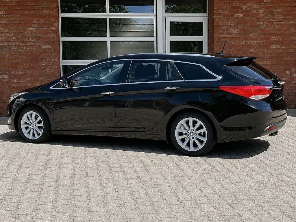 Gebraucht Hyundai i40 136 PS (100 kW) 2013 Schwarz Kombi