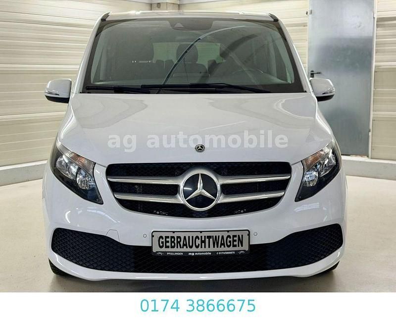 Gebraucht Mercedes V220 163 PS (119 kW) 2020 Weiß Van / Kleinbus