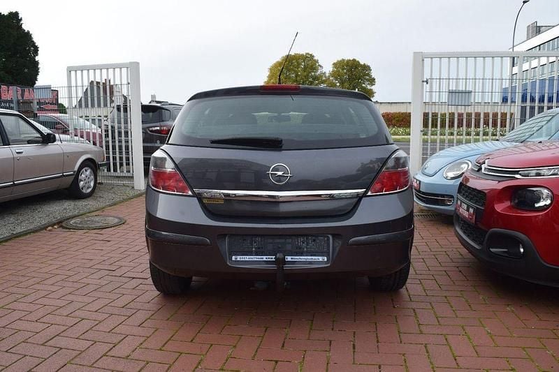 Gebraucht Opel Astra 90 PS (66 kW) 2009 Karbongrau Limousine