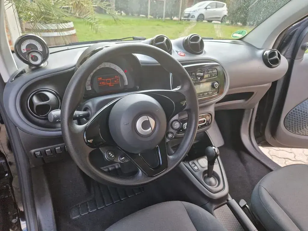 Gebraucht Smart ForTwo Electric Drive 60 kW (82 PS) 2023 Schwarz Coupé