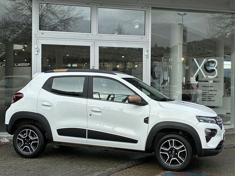 Gebraucht Dacia Spring Extreme 47 kW (65 PS) 2023 Weiß Kleinwagen