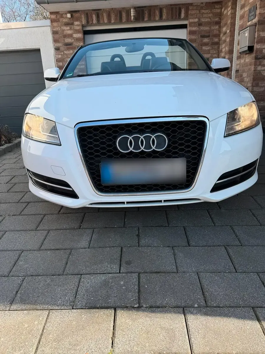 Gebraucht Audi A3 Cabriolet 105 PS (77 kW) 2010 Weiß Cabrio