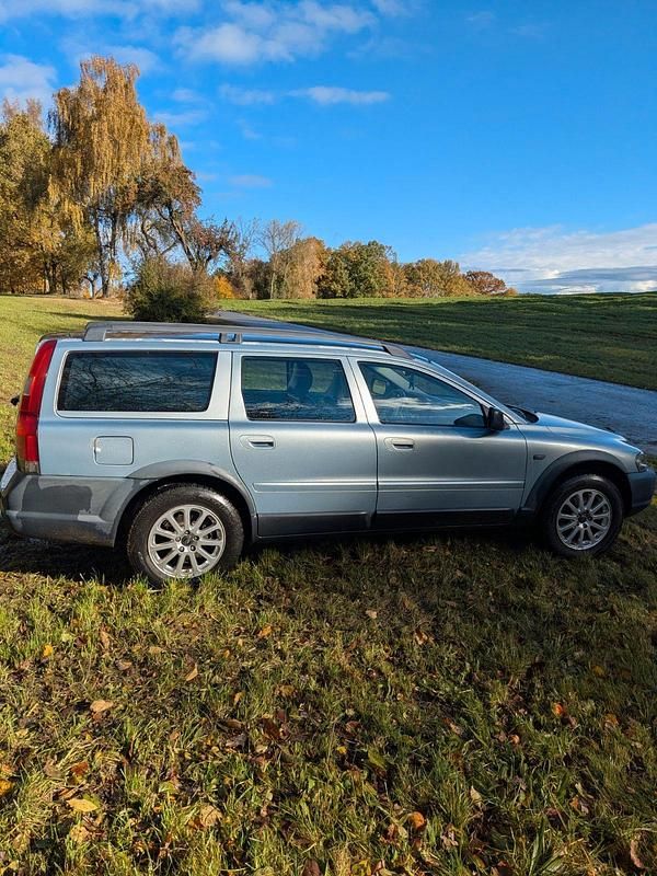 Second-hand Volvo XC70 200 CP (147 kW) 2001 Albastru Break