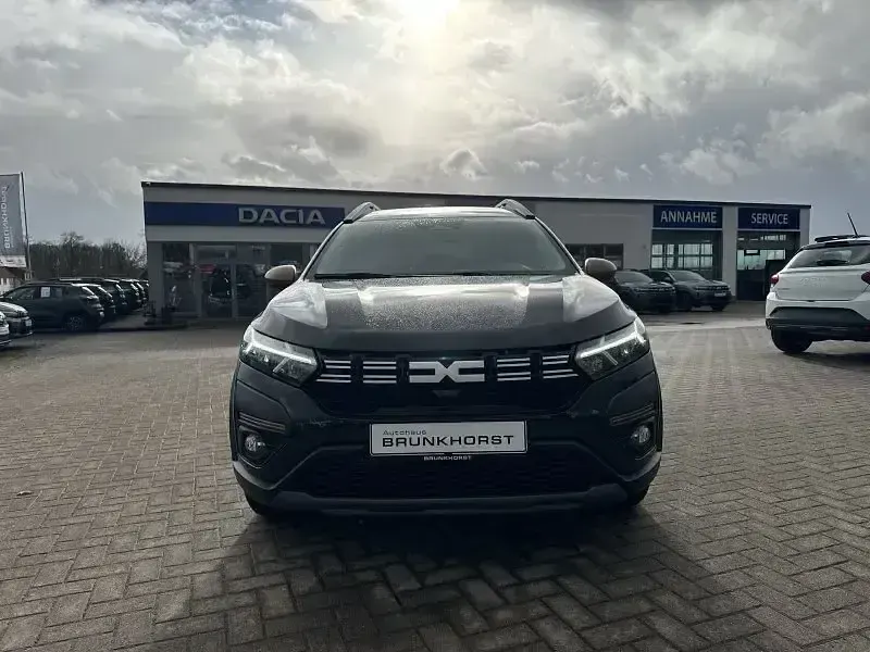 Neu Dacia Jogger Extreme 110 PS (80 kW) 2025 Schwarz Van / Kleinbus