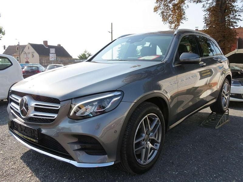 Gebraucht Mercedes GLC250 AMG 211 PS (155 kW) 2018 Steelgraumetallic SUV