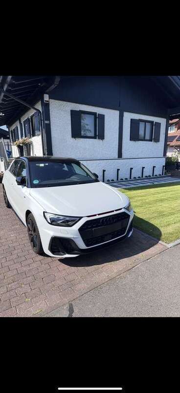 Weiß Gebraucht 2020 Audi A1 S-Line Kleinwagen | 20.500 € (Superpreis) - Bild 1/4