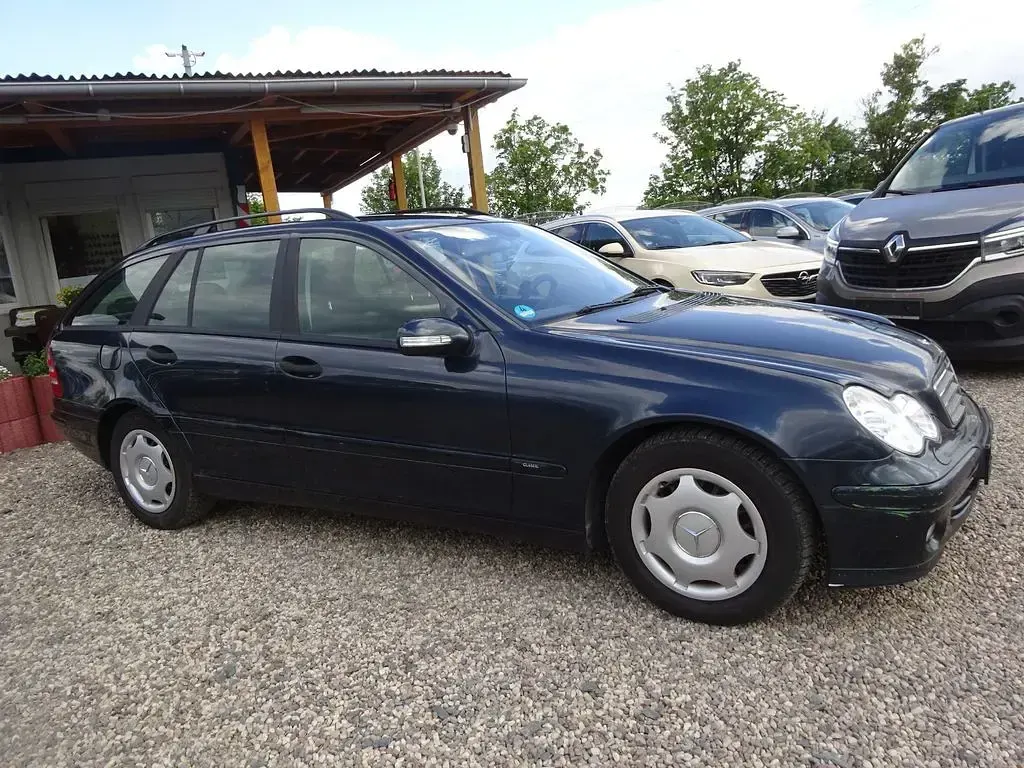 Second-hand Mercedes C220 150 CP (110 kW) 2004 Negru Break