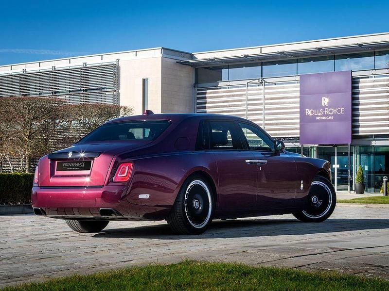 Gebraucht Rolls Royce Phantom 571 PS (419 kW) 2023 Rot Limousine