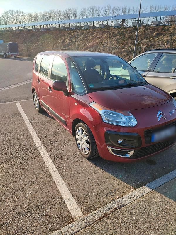Rot Gebraucht 2013 Citroën C3 Picasso Van / Kleinbus | 2.900 € (Teuer) - Bild 1/4
