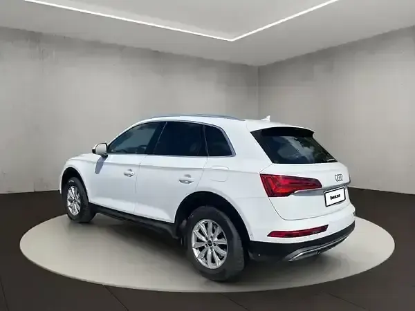 Gebraucht Audi Q5 Ambiente 299 PS (219 kW) 2022 Ibisweiß SUV