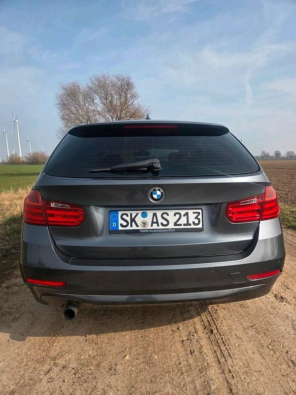 Gebraucht BMW 316 136 PS (100 kW) 2013 Grau Kombi