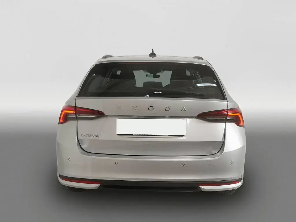 Usata Skoda Octavia Selection 150 CV (110 kW) 2024 Argento Station wagon