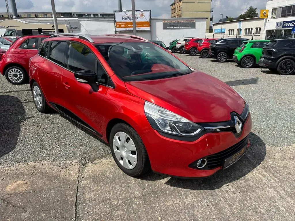 Gebraucht Renault Clio IV Luxe 90 PS (66 kW) 2015 Rot Limousine