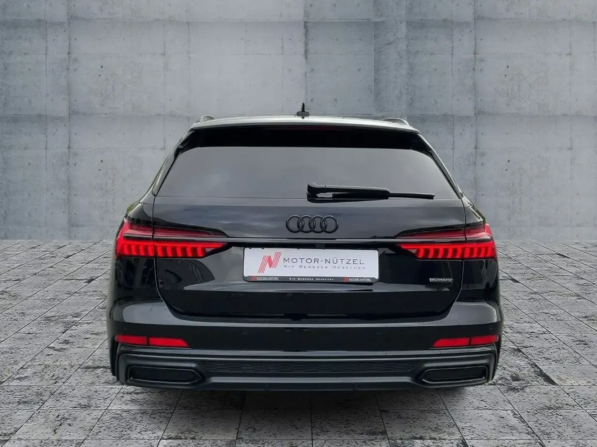 Gebraucht Audi A6 Sport 367 PS (269 kW) 2022 Schwarz Kombi