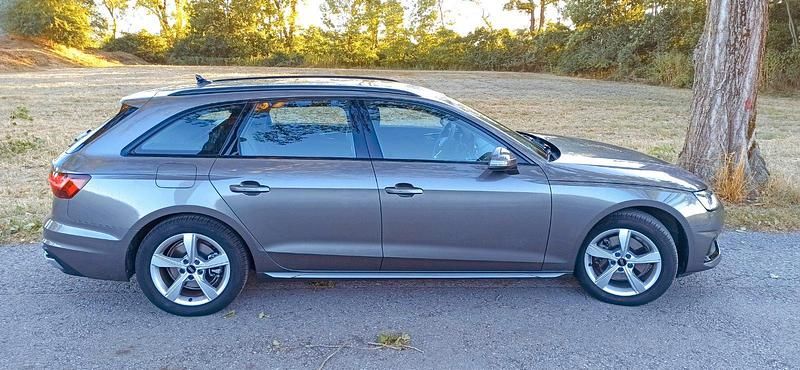 Gebraucht Audi A4 150 PS (110 kW) 2021 Grau Kombi