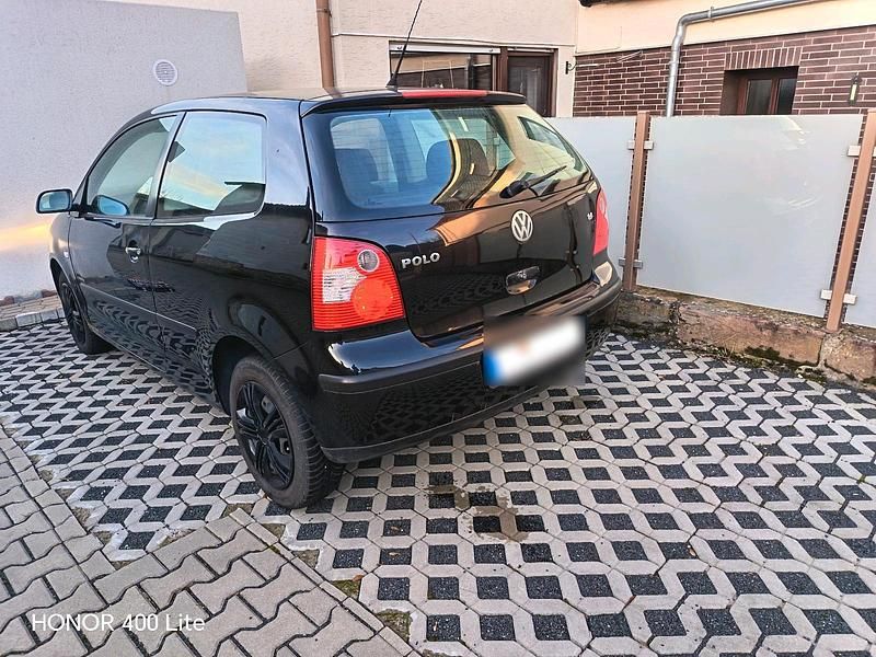 Gebraucht VW Polo 75 PS (55 kW) 2004 Schwarz Kleinwagen
