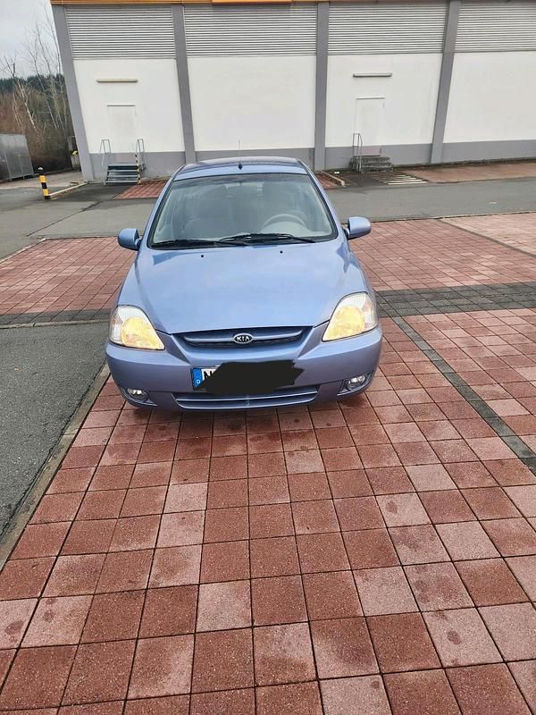 Blau Gebraucht 2005 Kia Rio Limousine | 1.549 € - Bild 1/4