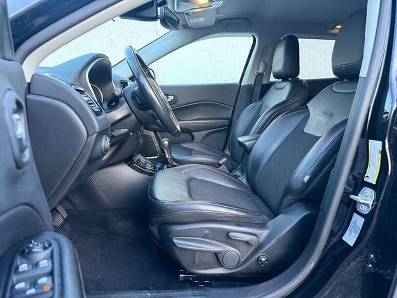 Gebraucht Jeep Compass Limited 140 PS (102 kW) 2020 Grau SUV