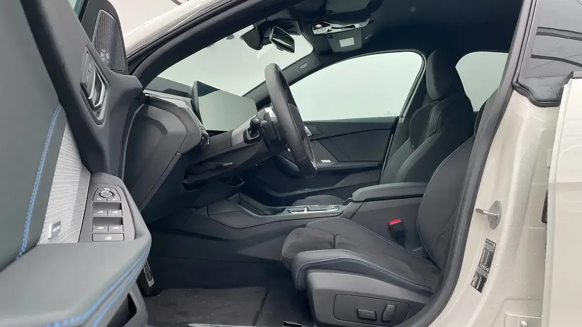 Używany BMW 218 Efficient Dynamics 150 KM (110 kW) 2025 Biały Coupe