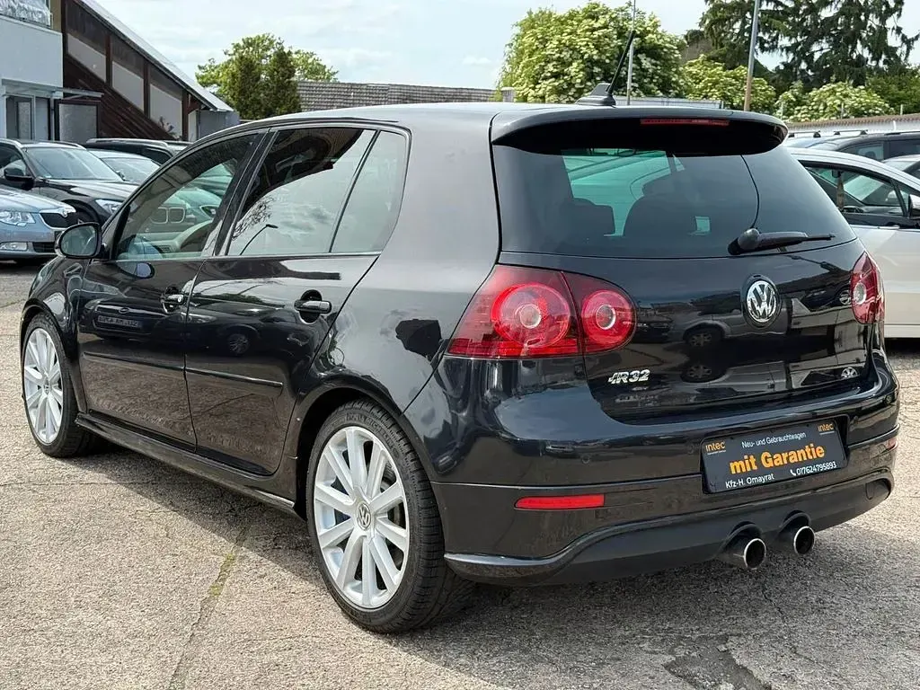 Gebraucht VW Golf VI R 250 PS (183 kW) 2008 Black magic perleffekt Kleinwagen