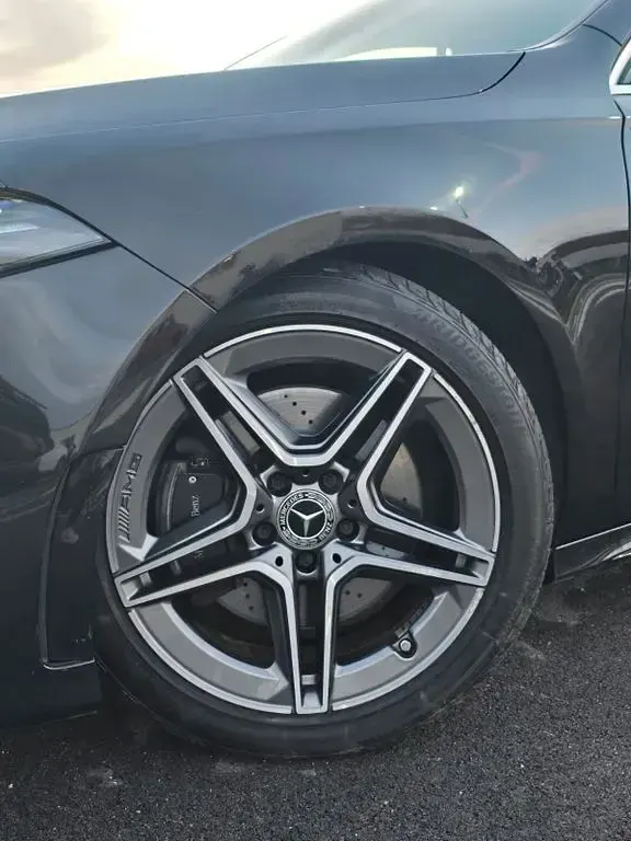Gebraucht Mercedes A220 Premium 190 PS (139 kW) 2019 Schwarz Limousine
