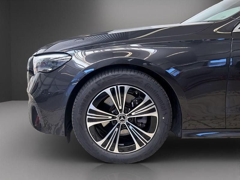 Second-hand Mercedes E200 Avantgarde 204 CP (150 kW) 2025 Gri Break