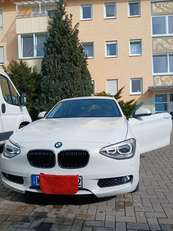 Gebraucht BMW 116 136 PS (100 kW) 2012 Weiß Kleinwagen