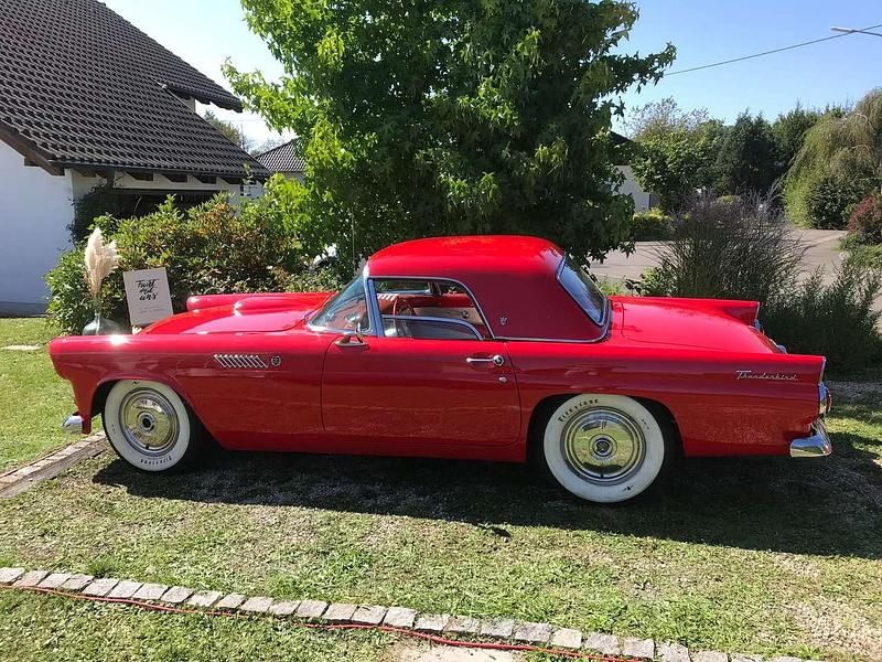Rot Gebraucht 1955 Ford Thunderbird Cabrio | 34.500 € - Bild 1/4