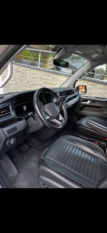 Second-hand VW Multivan 199 CP (146 kW) 2021 Gri Monovolum