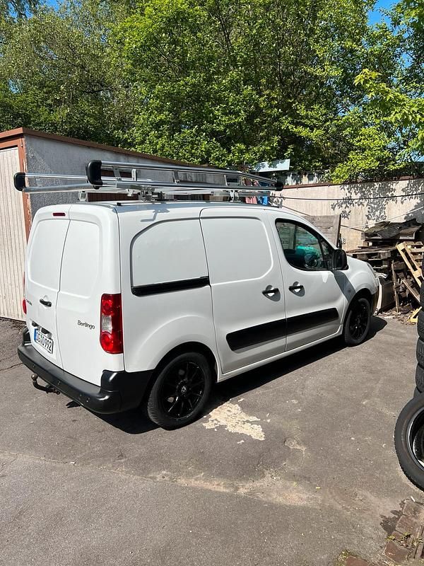 Weiß Gebraucht 2008 Citroën Berlingo Van / Kleinbus | 4.799 € (Fairer Preis) - Bild 1/4