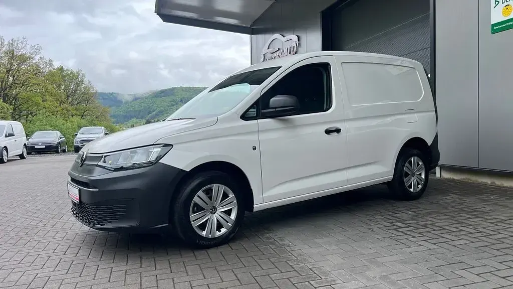 Gebraucht VW Caddy 75 PS (55 kW) 2021 Weiß Van / Kleinbus