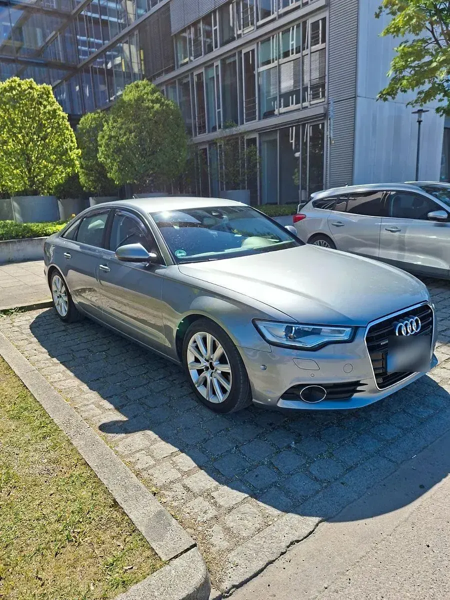 Gebraucht Audi A6 Ambiente 204 PS (150 kW) 2011 Grau Limousine