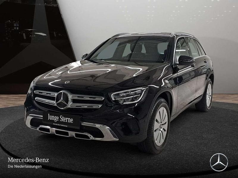 Gebraucht Mercedes GLC300e 194 PS (142 kW) 2022 Schwarz SUV