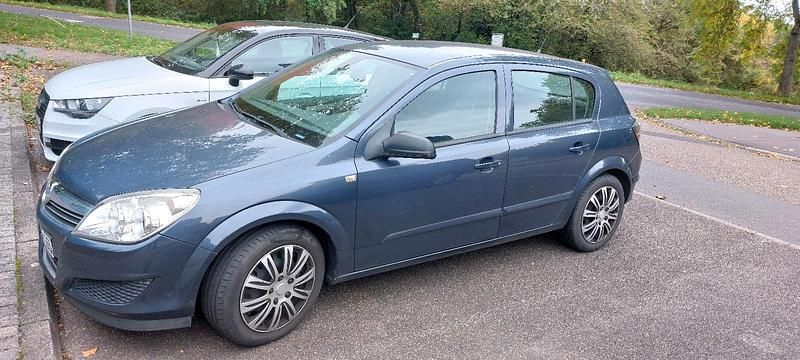 Blau Gebraucht 2008 Opel Astra Limousine | 1.200 € (Superpreis) - Bild 1/4