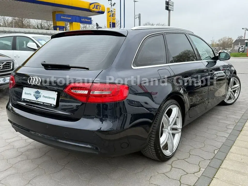 Gebraucht Audi A4 Ambition 120 PS (88 kW) 2013 Blau Kombi
