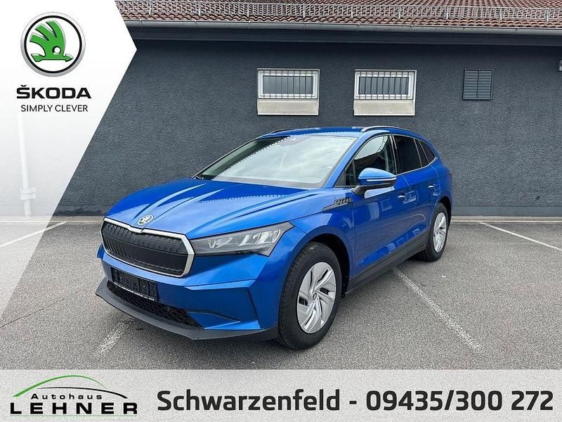 Blau Gebraucht 2022 Skoda Enyaq iV Loft SUV | 29.990 € (Teuer) - Bild 1/4