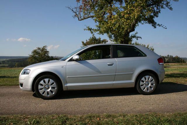 Gebraucht Audi A3 Attraction 139 PS (102 kW) 2007 Silber Kleinwagen