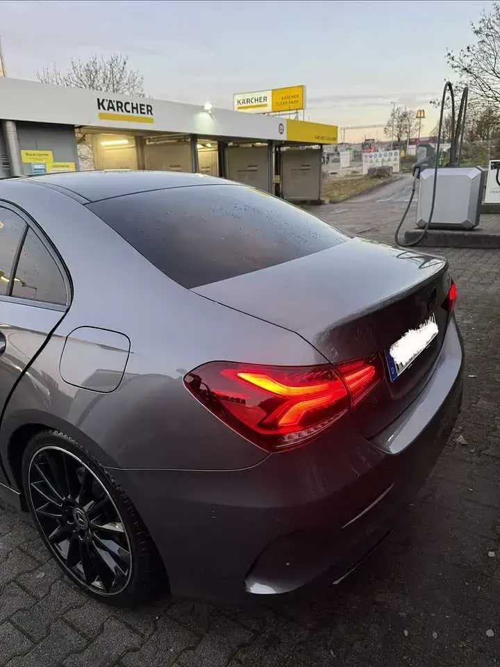 Gebraucht Mercedes A220 190 PS (139 kW) 2022 Grau Limousine