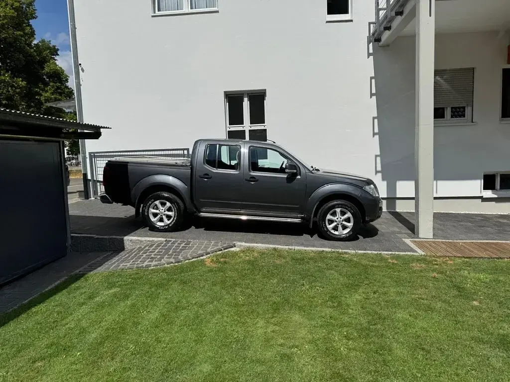 Gebraucht Nissan Navara 190 PS (139 kW) 2011 Pickup