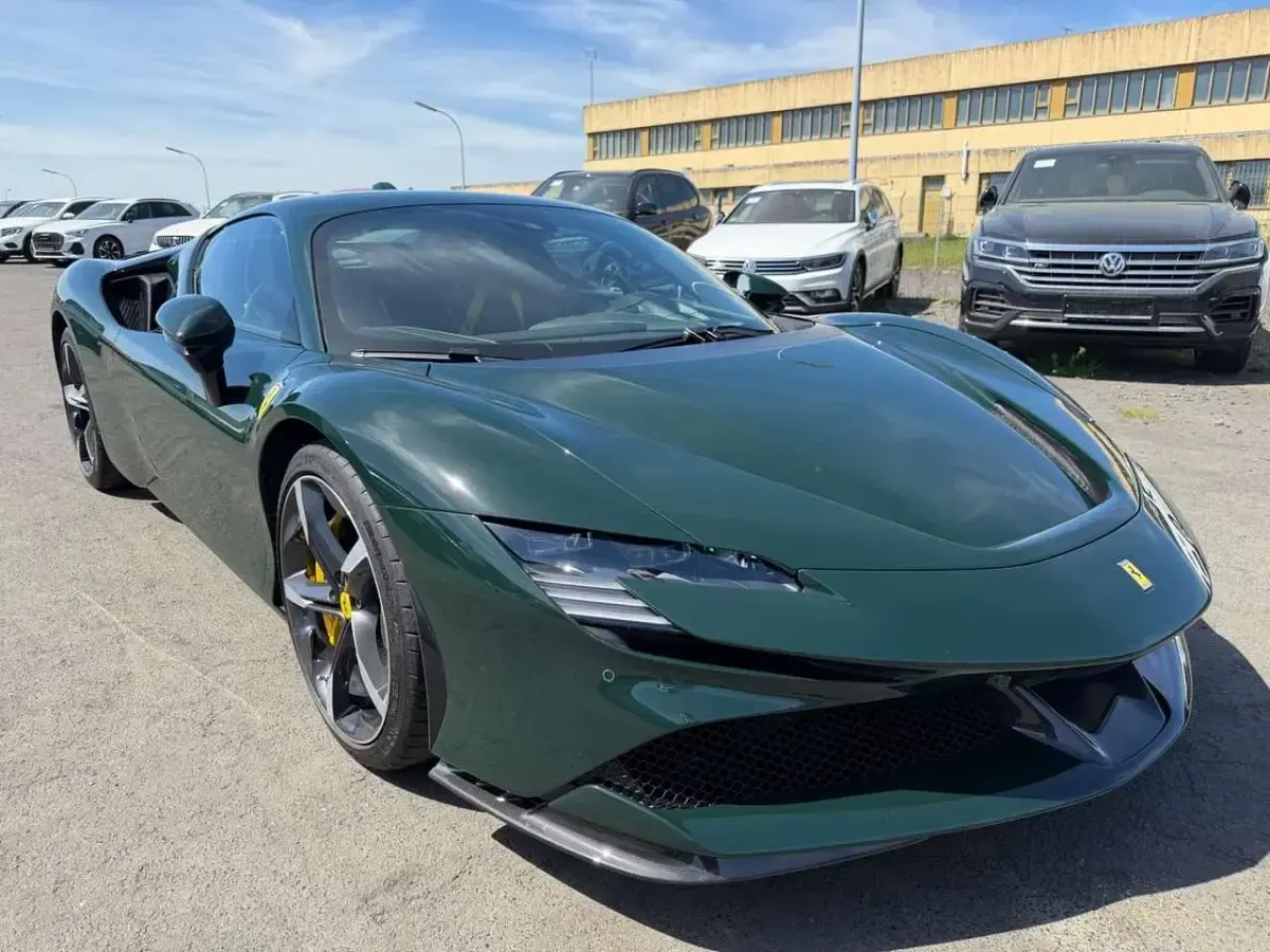 Gebraucht Ferrari SF90 1000 PS (735 kW) 2021 Verde british racing Coupé