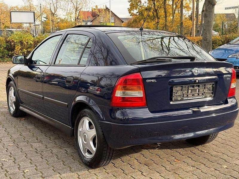 Gebraucht Opel Astra Comfort 65 PS (47 kW) 2000 Blau Limousine