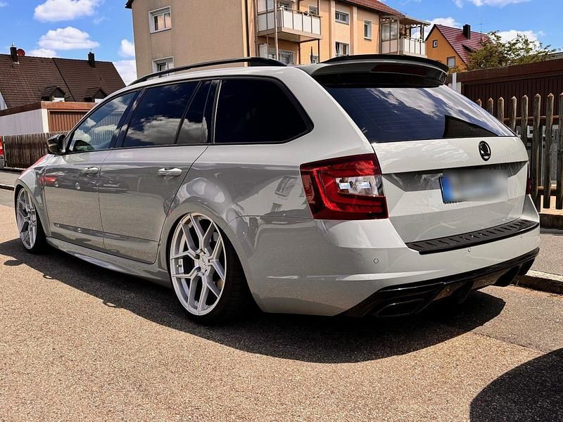 Gebraucht Skoda Octavia RS 245 PS (180 kW) 2019 Grau Kombi