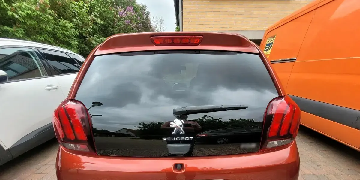 Gebraucht Peugeot 108 Style 72 PS (52 kW) 2019 Rot Kleinwagen