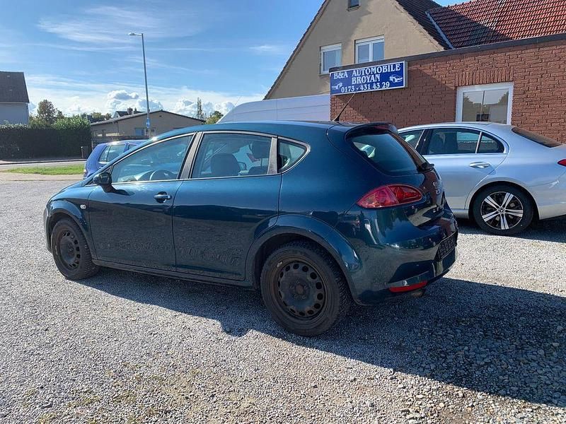 Azul mar Gebraucht 2007 Seat Leon Reference Limousine | 1.590 € (Guter Preis) - Bild 1/4