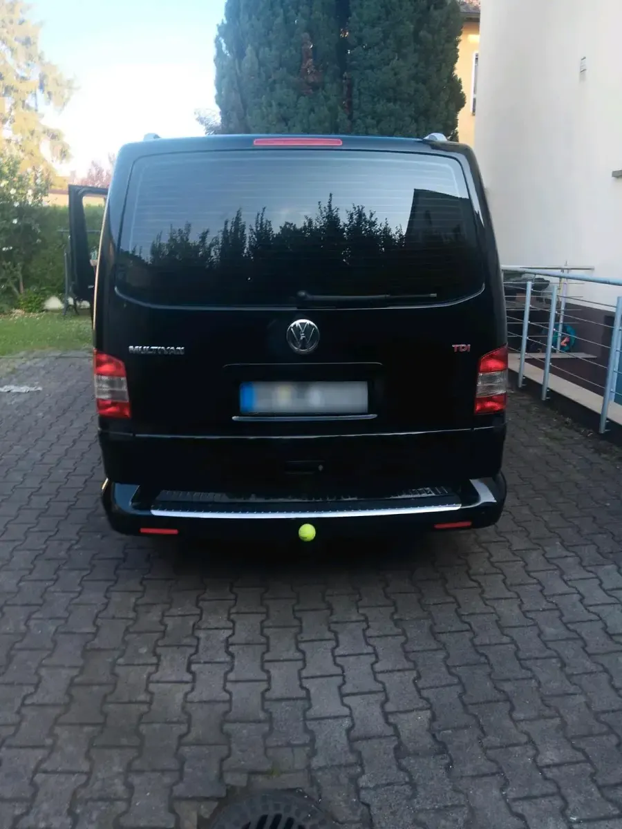 Gebraucht VW Multivan 174 PS (127 kW) 2005 Schwarz Van / Kleinbus