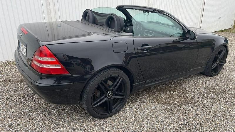 Gebraucht Mercedes SLK200 163 PS (119 kW) 2000 Schwarz Cabrio