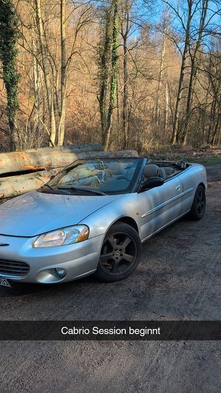 Używany Chrysler Sebring Cabriolet 203 KM (149 kW) 2001 Szary Kabriolet